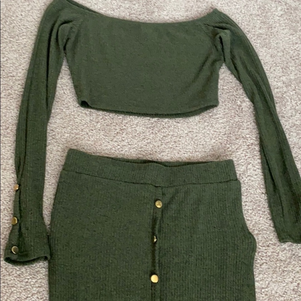 Two piece set